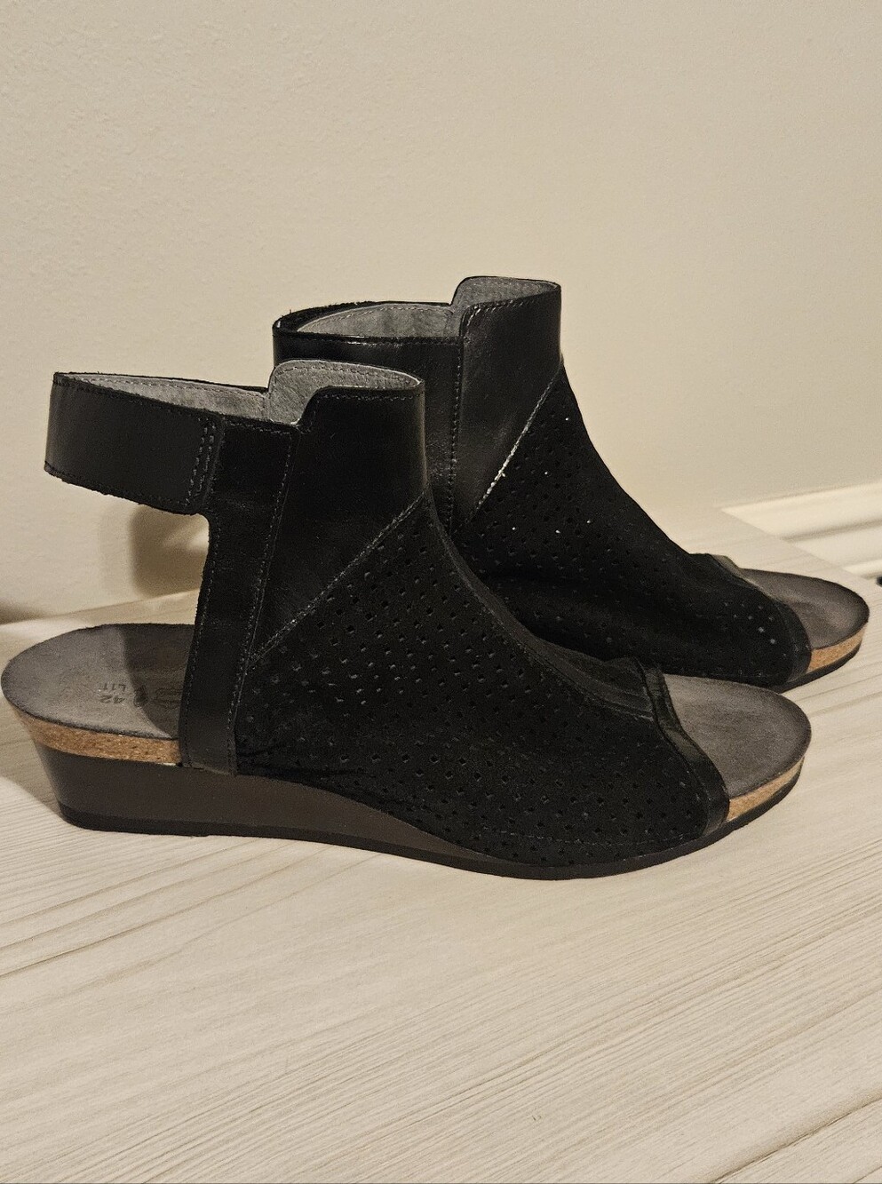 Naot Oz Women’s Black Perforated Suede Wedge Sandals, EU 42 / US 11
